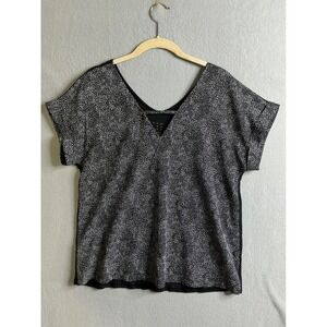 A New‎ Day Top Women's Medium Blouse V-Neck Dolman Sleeve Print